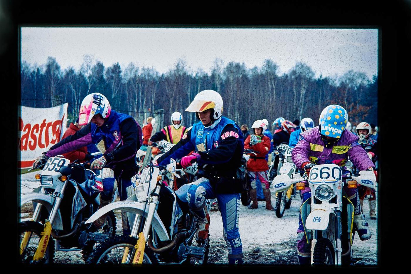 Historische Moto-Rumpf-Aufnahme: Deutschland HVA 610 Deutscher Enduro Pokal Onkel Toms Hütte, Kaltenkirchen, 1993. Personen: Enduropokalsieger 1993 Guido Schiffers.